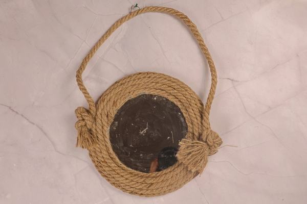 Artwork: تحفة فنية