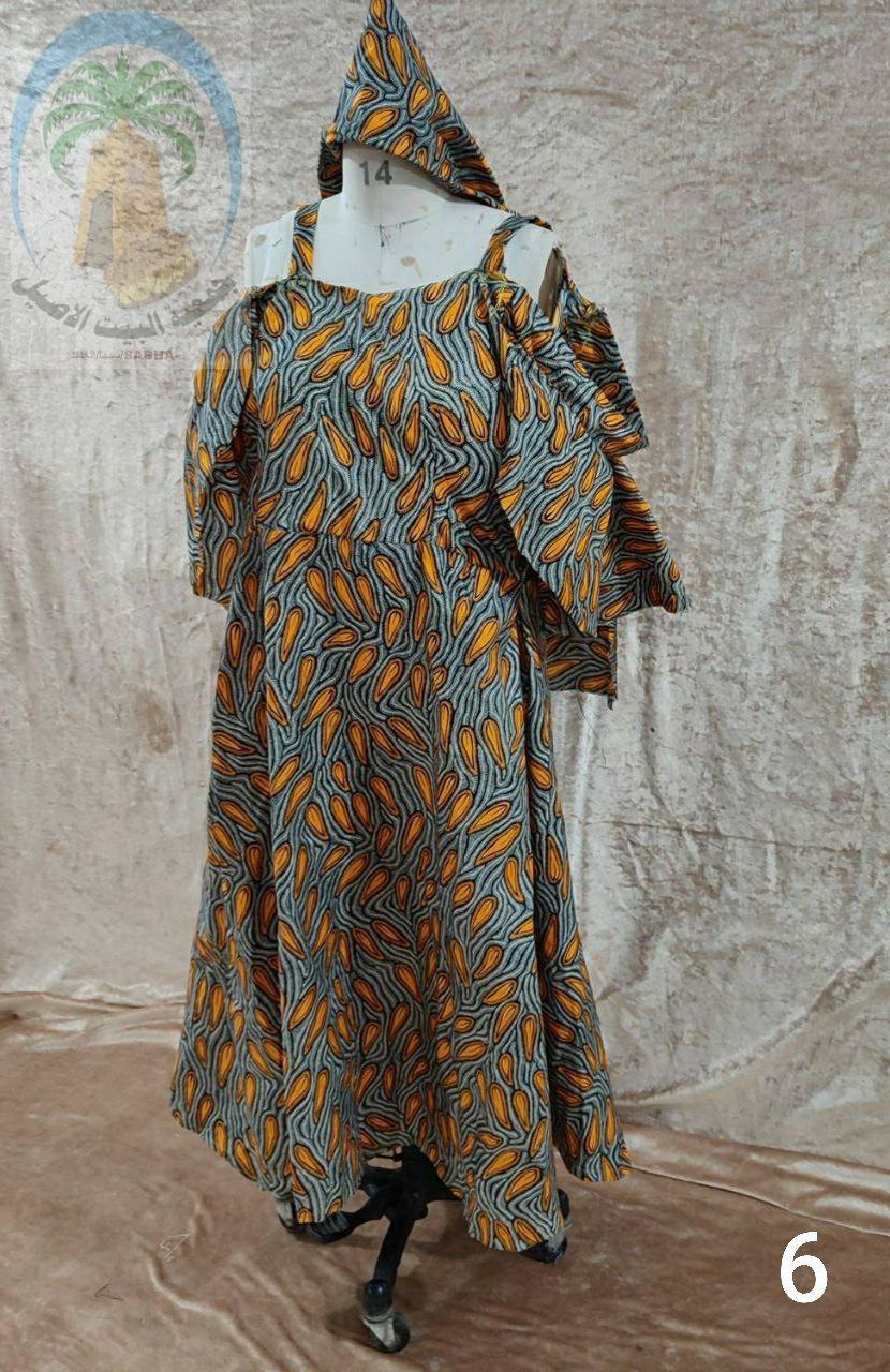 Artwork: ثوب من الثقافه التباويه