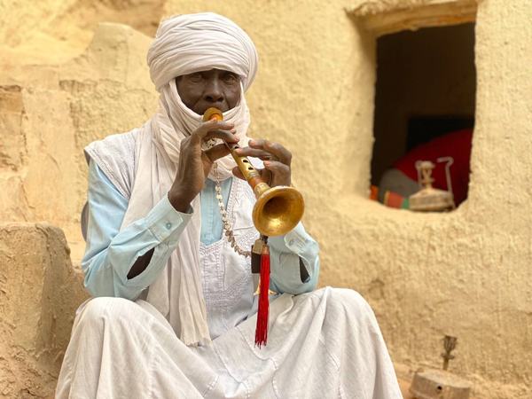 Artwork: صورة (الآلة الغيطة لحاج امود)