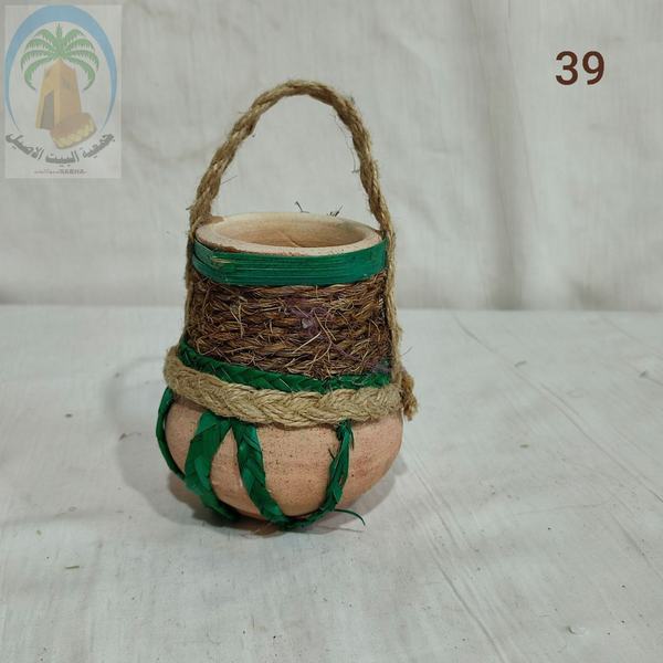 Artwork: ابريق فخار زينه